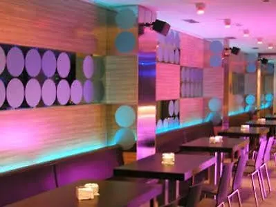 Otel Moon 2*